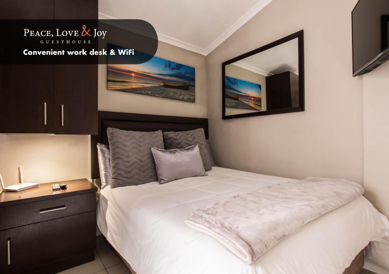 Peace Love And Joy Self Catering Units 포트엘리자베스 외부 사진