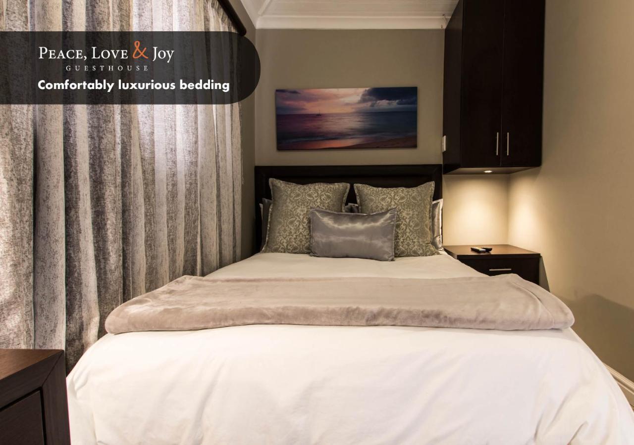 Peace Love And Joy Self Catering Units 포트엘리자베스 외부 사진